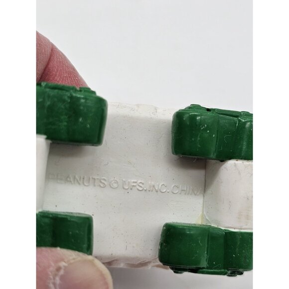 Peanuts Linus & Snowman On Train Vintage Christmas Tree Ornament - Picture 6 of 9